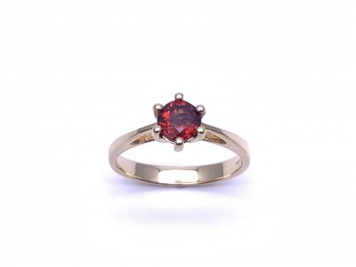 9ct Garnet Solitaire Ring