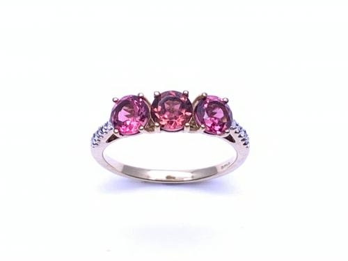 9ct Tourmaline & Diamond Ring