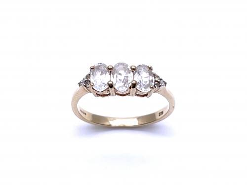 9ct Yellow Gold Zircon 3 Stone Ring