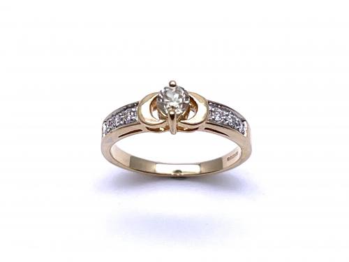 18ct Yellow Gold Zircon & Diamond Ring