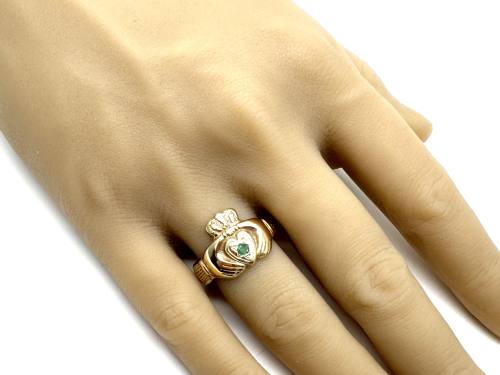 9ct Yellow Gold Emerald Claddagh Ring