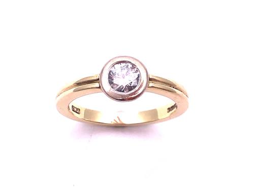 18ct Yellow Gold Diamond Solitaire Ring