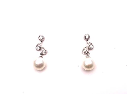 9ct White Gold Pearl & Diamond Drop Earrings