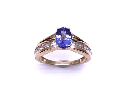 9ct Yellow Gold Tanzanite & Topaz Ring