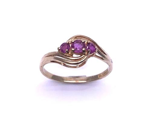 9ct Yellow Gold Ruby 3 Stone Ring