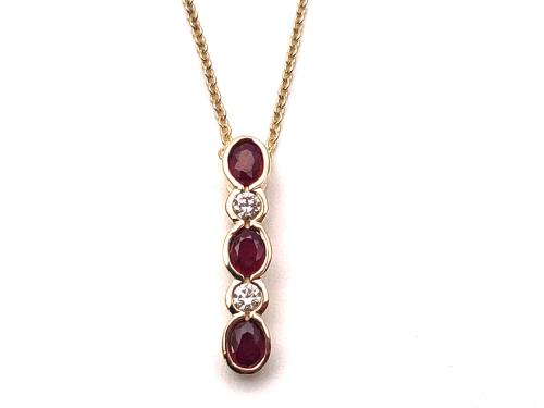 9ct Yellow Gold Ruby & Diamond Pendant & Chain