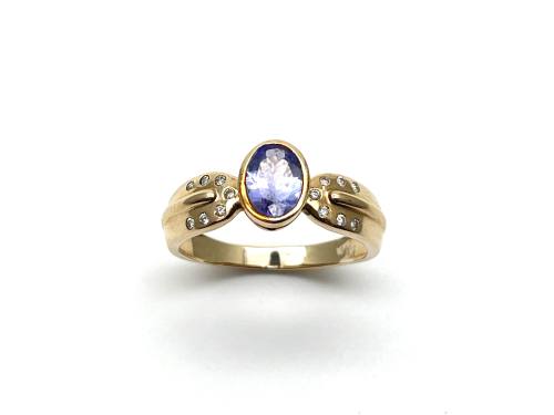 9ct Tanzanite & Diamond Ring
