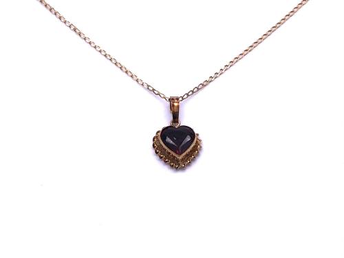 9ct Yellow Gold Garnet Pendant & Chain