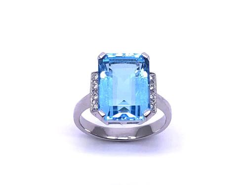 9ct White Gold Blue Topaz & Diamond Ring