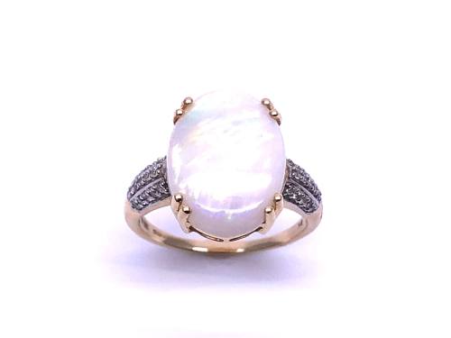 14ct Opal & Diamond Ring