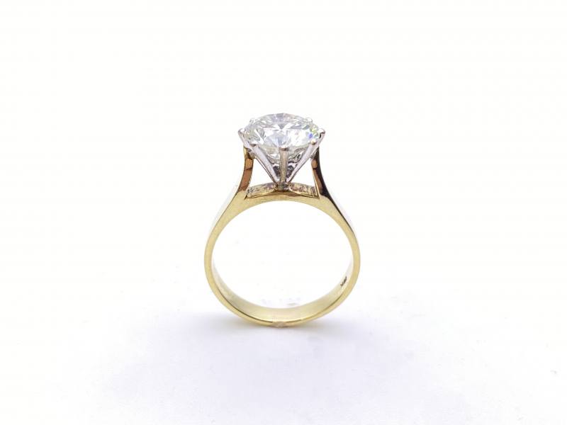 Solitaire jewellers sales fountain gate